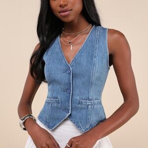 Brand new- never worn:Lulus Coveted Appeal Medium Wash Denim Vest Blue - Size XS